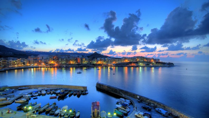 city_harbor_in_valletta_malta_at_dusk.jpg