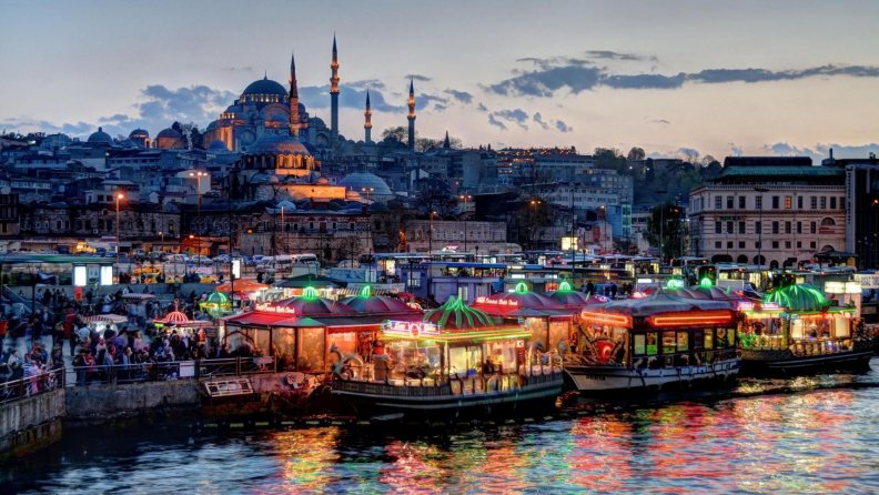 istanbul_turkey_waterfront_at_dusk_hdr.jpg