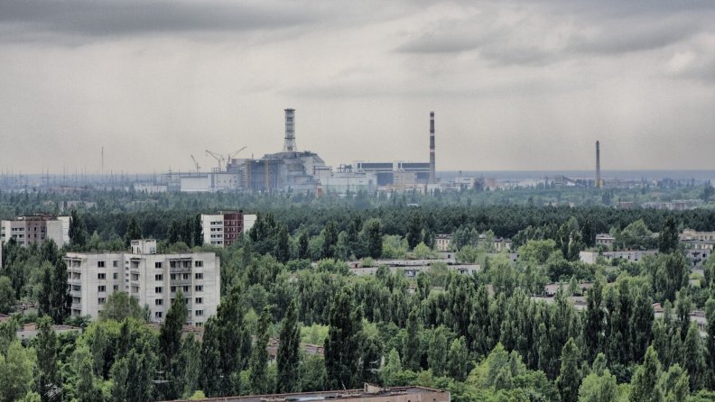 ominous_abandoned_nuclear_plant_at_chernobyl_ukraine.jpg