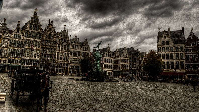 storm_clouds_over_city_square_in_antwerp_belgium_hdr.jpg