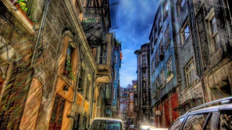 side street in istanbul hdr