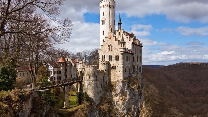 liechtenstein_castle.jpg