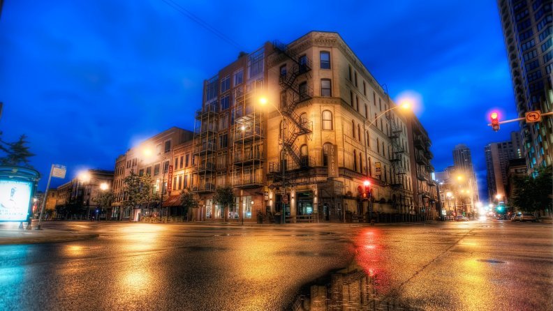 wonderful_rainy_evening_on_a_chicago_intersection_hdr.jpg