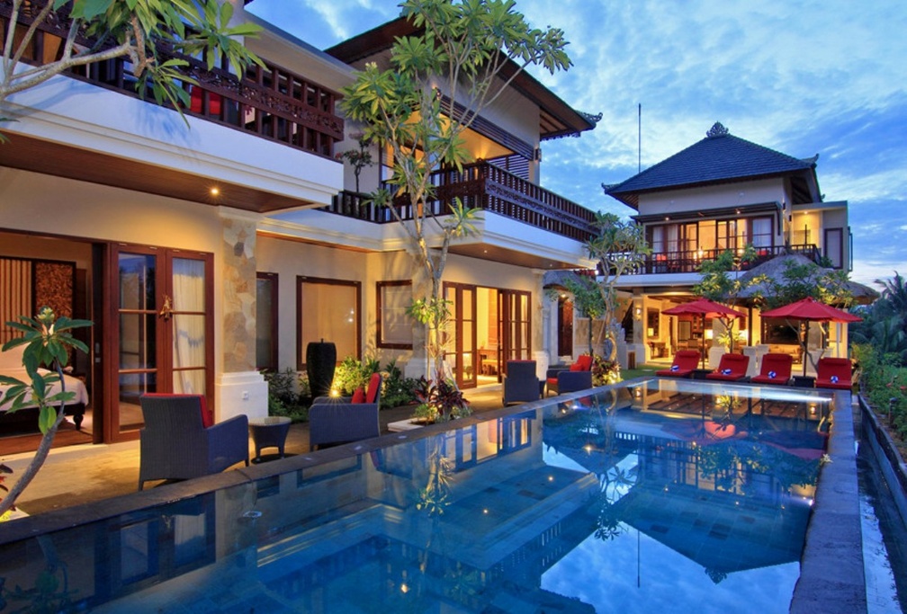 Luxury house