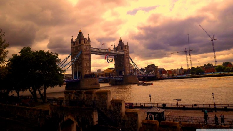 tower_bridge_london.jpg