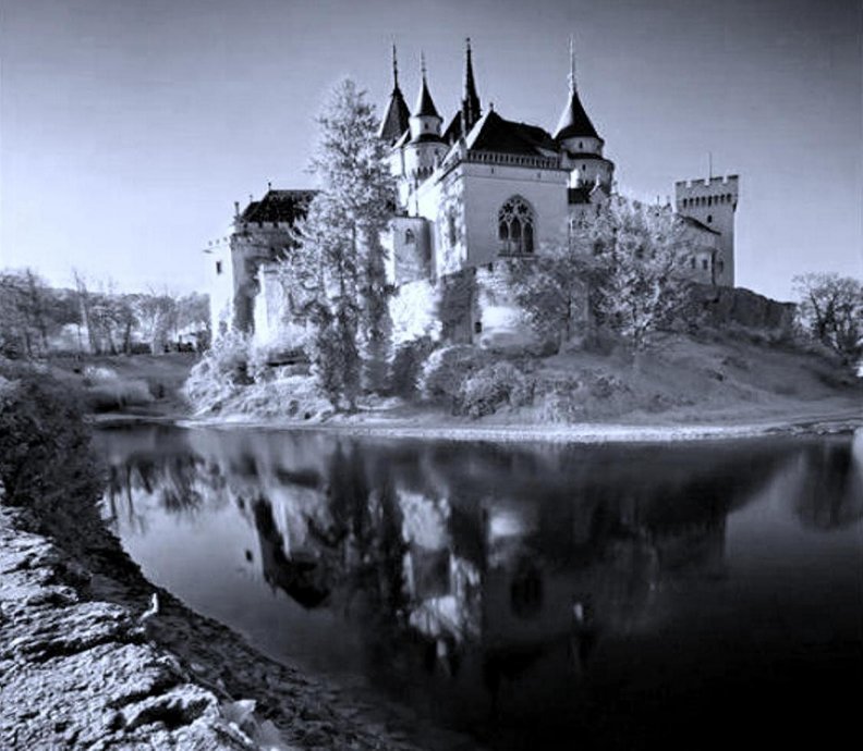 castle_of_spirits.jpg