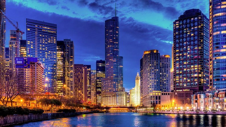 chicago_lit_up_in_evening_hdr.jpg