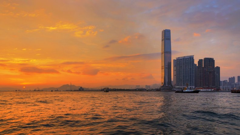 wonderful_skyscraper_in_hong_kong_at_sunset.jpg