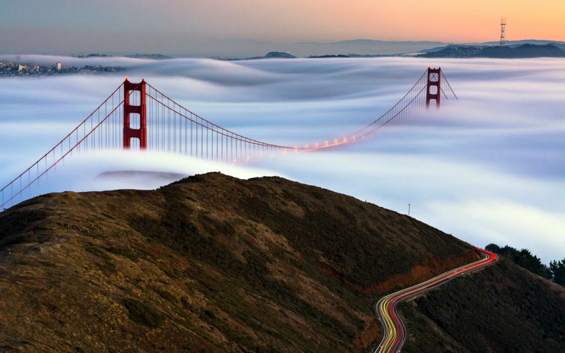 foggy_golden_gate_bridge_san_francisco_california.jpg