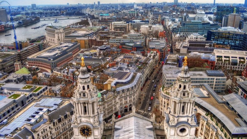 view_of_london_hdr.jpg