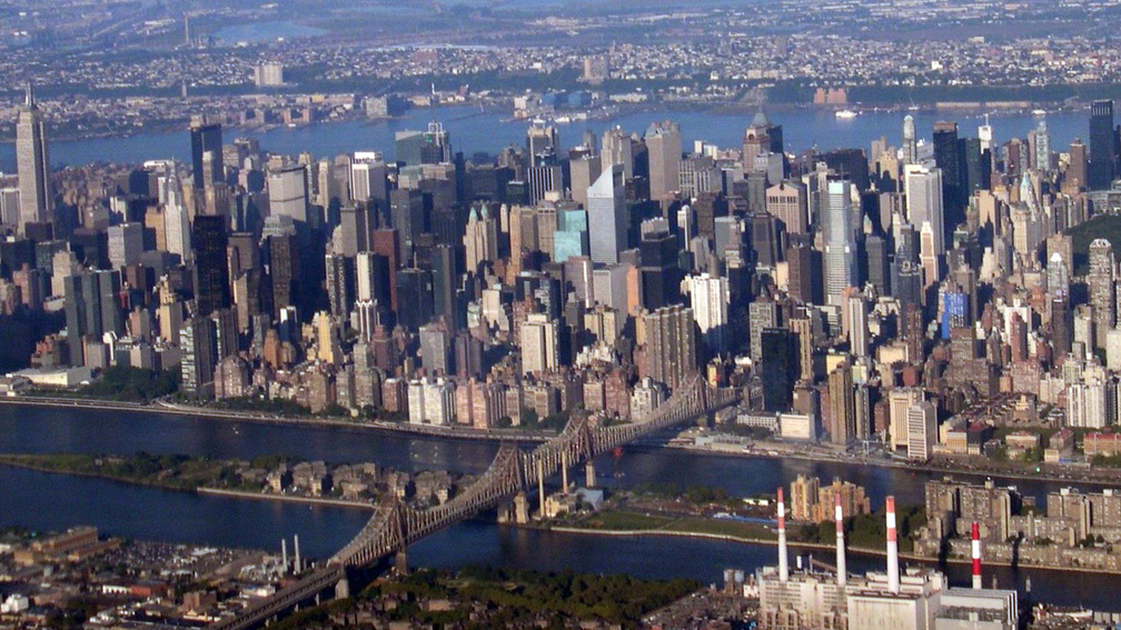 aerial view of 59th st bridge in nyc
