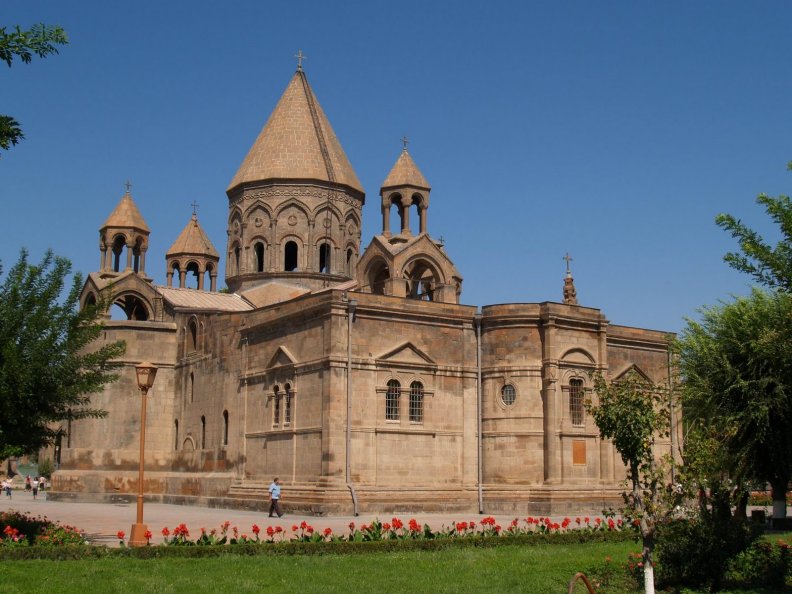yerevan_cathedral_in_armenia.jpg