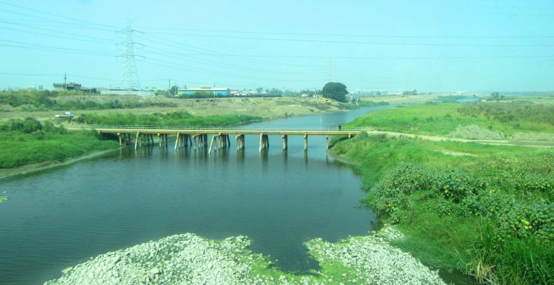 rural_bridge.jpg