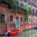 clam canal in venice