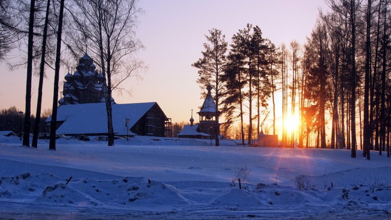 sunrise_on_an_orthodox_church_in_winter.jpg
