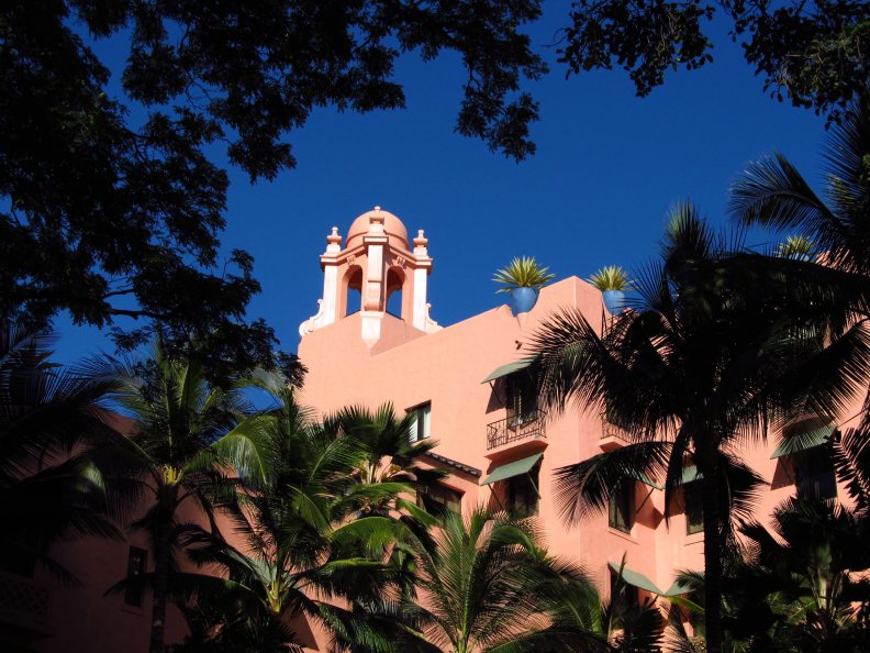 the_royal_hawaiian_pink_palace_hotel_waikiki_honolulu_oahu_hawaii.jpg
