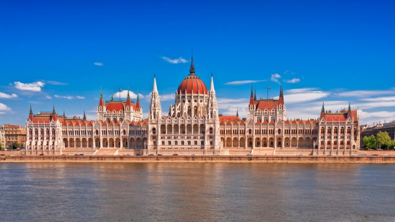 budapest_parlament.jpg