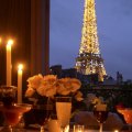 romantic_dinner_in_paris.jpg