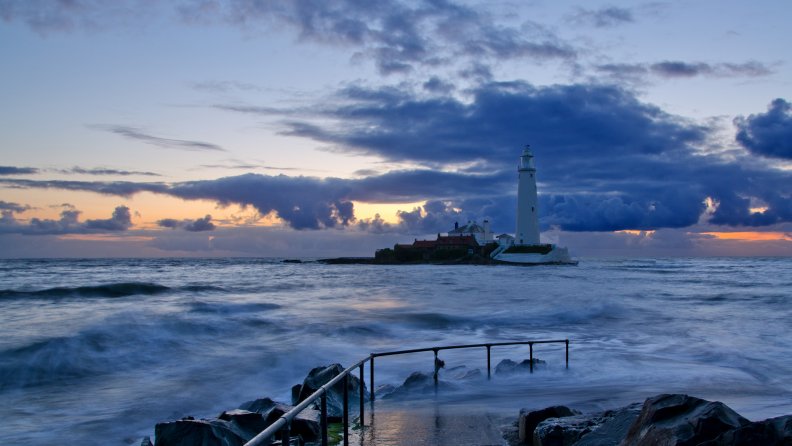 st. mary's lighthouse in whitley bay england