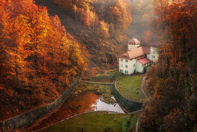 Country Manor at Fall