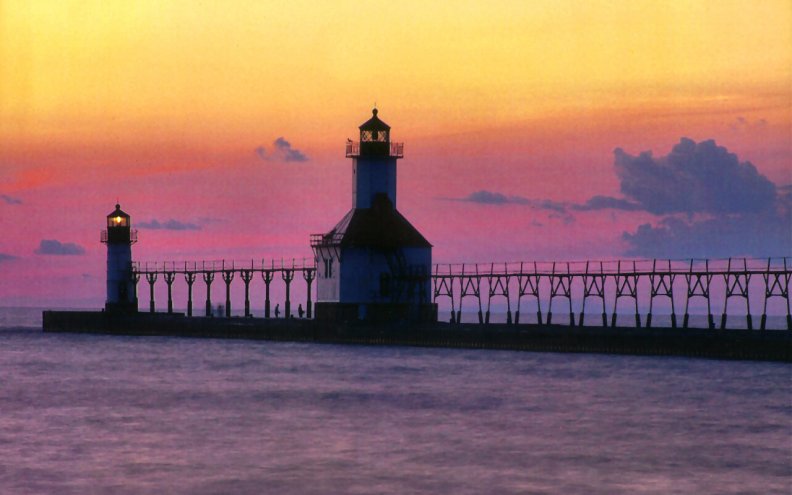 saint_joseph_north_pier_lighthouse_f1.jpg