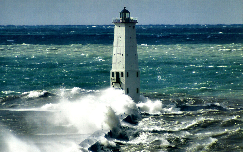 Frankfort North Breakwater Lighthouse f2