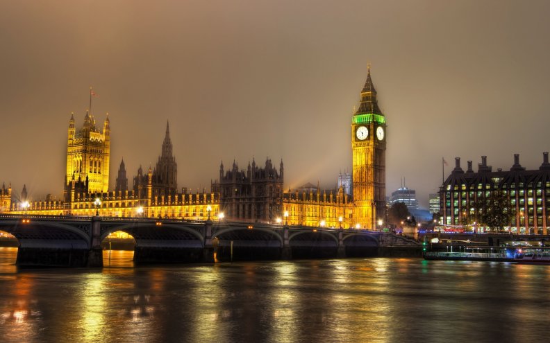elizabeth_tower_and_westminster_palace_hdr.jpg