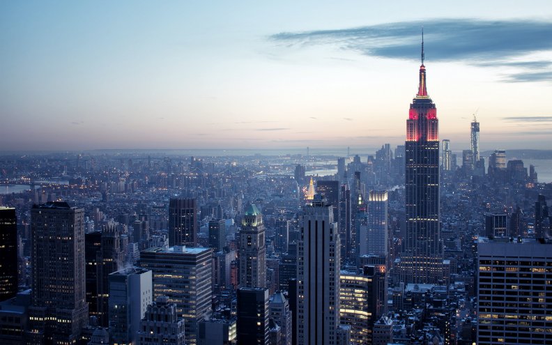 red_colored_empire_state_building_in_nyc.jpg