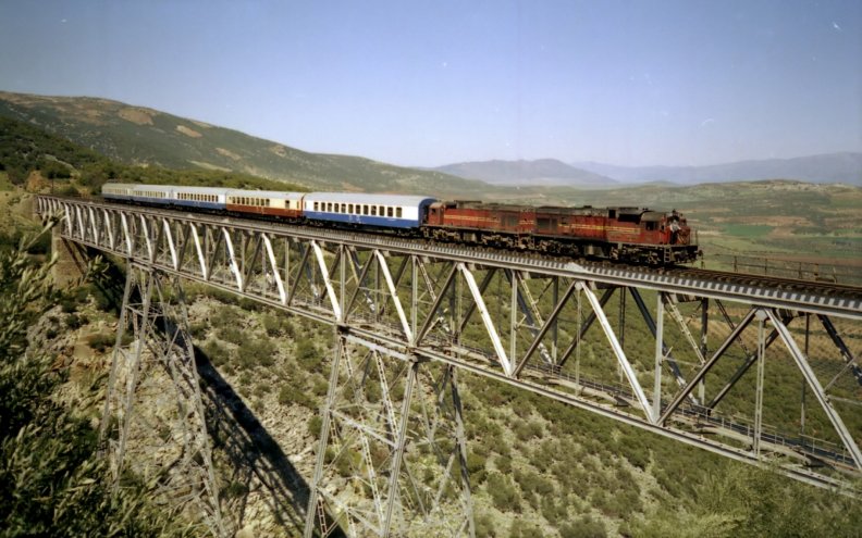 workhorse_train_on_a_tall_bridge_over_a_gorge.jpg