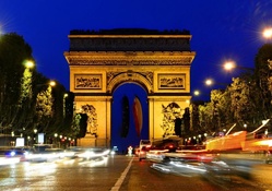 lights at the arc de triomphe in paris