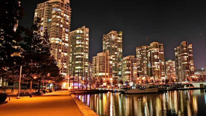 vancouver_waterfront_at_night.jpg