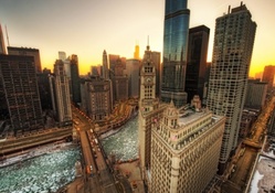 Chicago River, skyscrapers