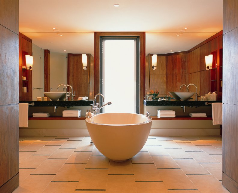 Award Winning Bathroom in Mauritius Resort Hotel _ Contemporary Modern Tropical