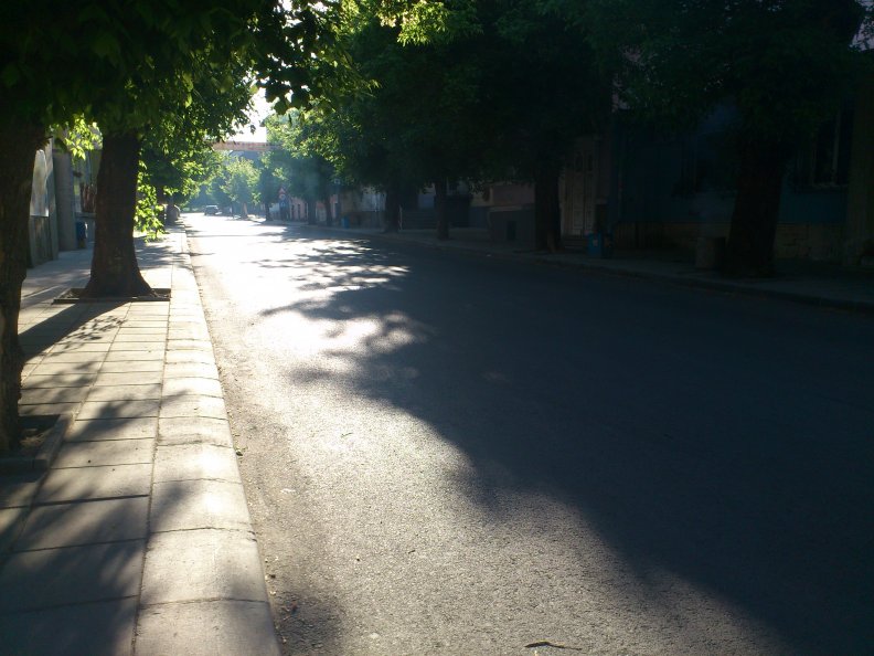 a_street_early_in_the_morning.jpg