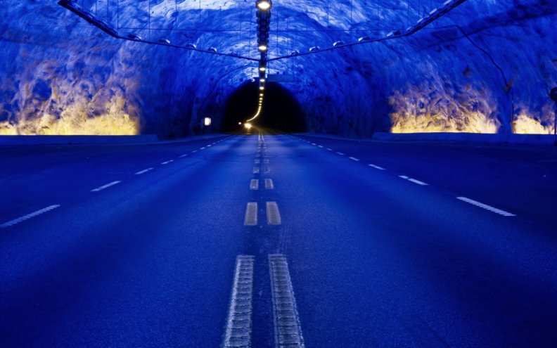 blue_tunnel.jpg