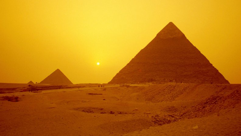 egypt_pyramids_at_sunset.jpg
