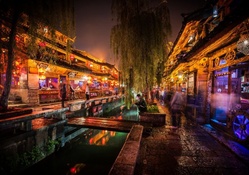 amazing restaurant row in lijiang china