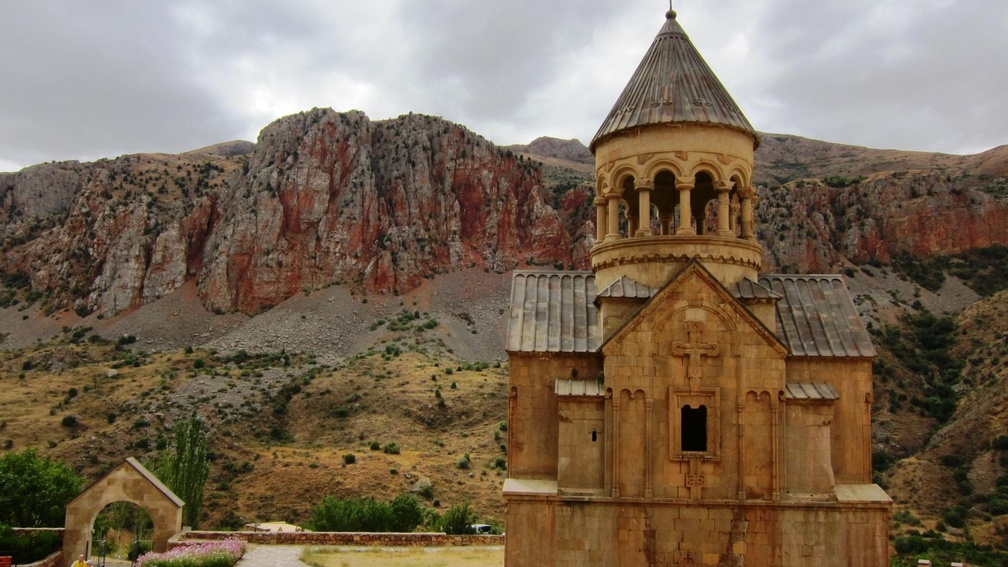 noravank monastery in armenia