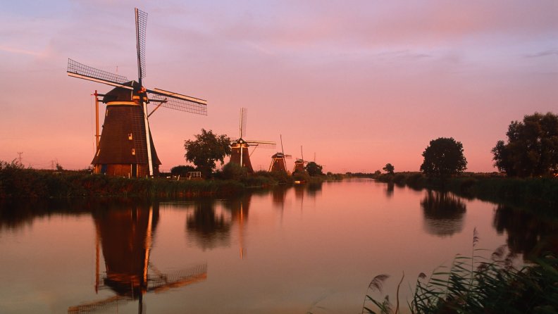 windmills_at_sunrise.jpg