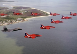 The Red Arrows &amp; The Raptor.
