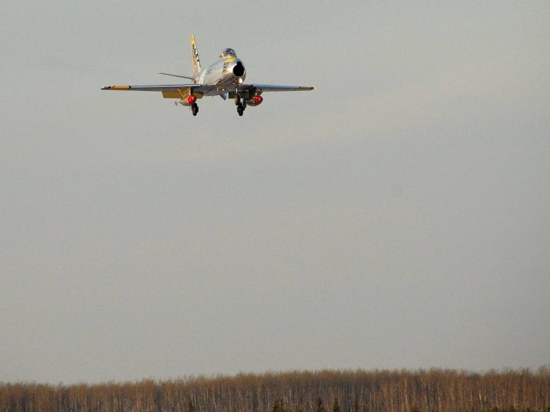 f86_sabre_on_approach_to_cold_lake_alberta.jpg