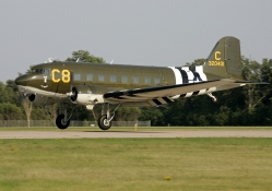 Douglas C_47 Skytrain