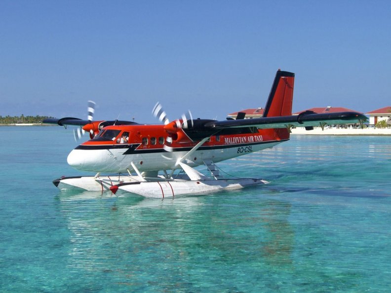 air_taxi_in_the_maldives_1.jpg