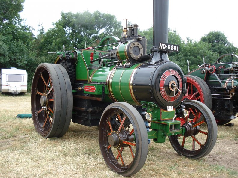 steam traction engine
