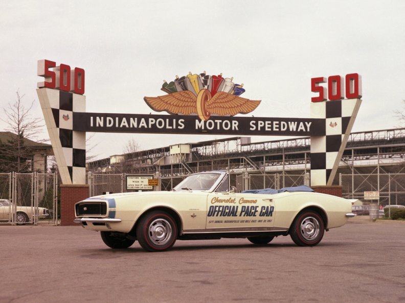 chevrolet_camaro_ss_convertible_indy_500_pace_car.jpg