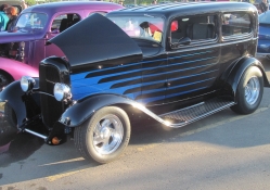 1932 Ford Sedan 