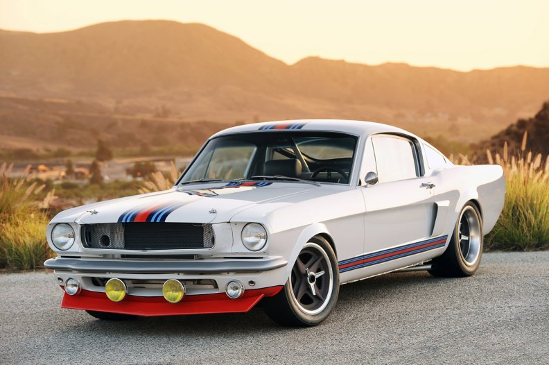 Pure Vision Design’s Martini Racing 1966 Ford Mustang T_5R