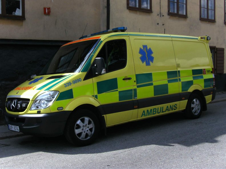 swedish_ambulans.jpg