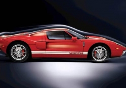 2005 Ford GT red