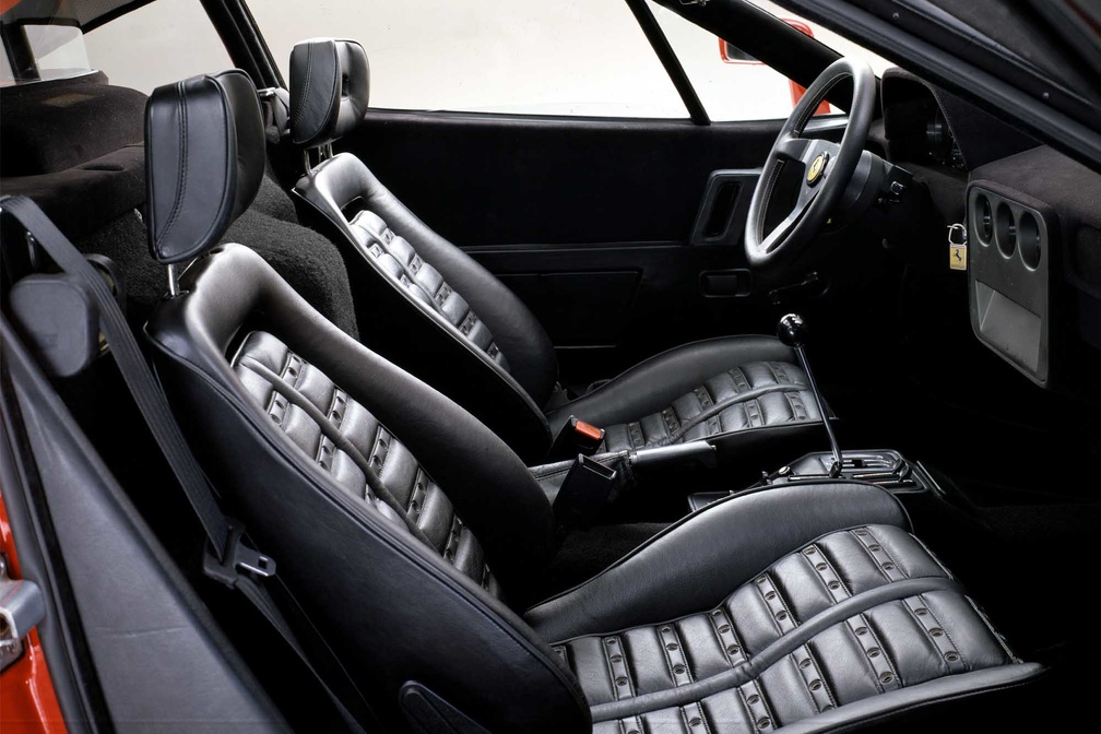 Ferrari 288 GTO Interior